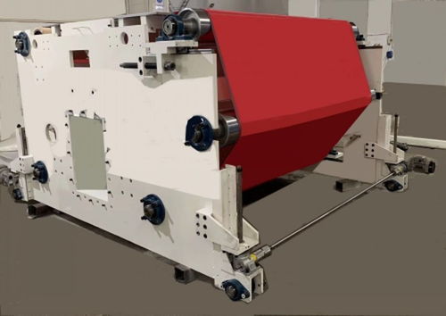 高效熔噴布擠出機械機組 科技賦能，鑄就“元寶機”新篇章